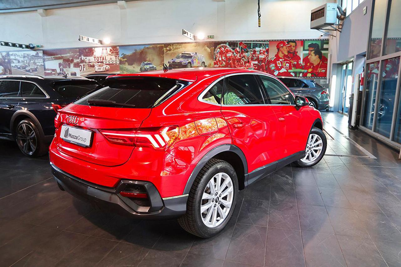 AUDI Q3 35 TDI Sportback S-Tronic Business Plus - 9