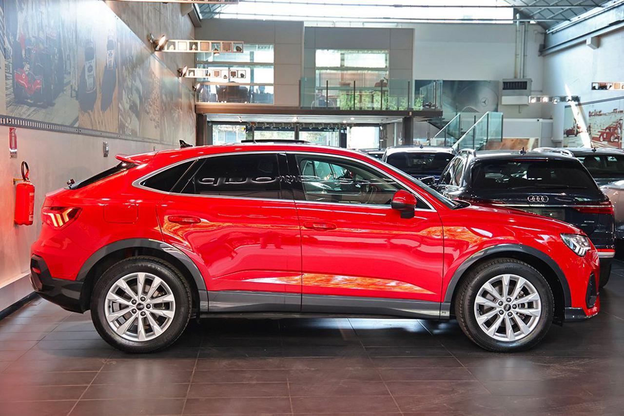 AUDI Q3 35 TDI Sportback S-Tronic Business Plus - 2