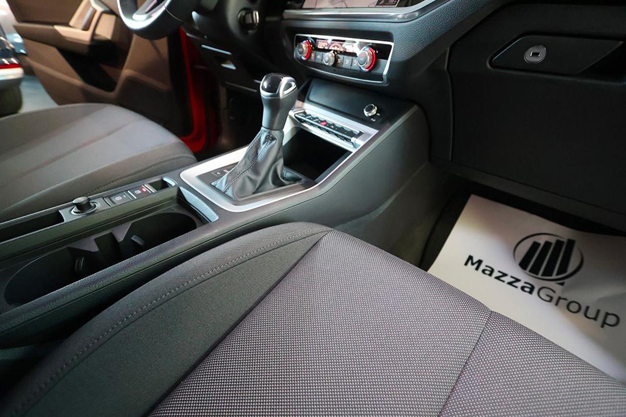 AUDI Q3 35 TDI Sportback S-Tronic Business Plus - 34