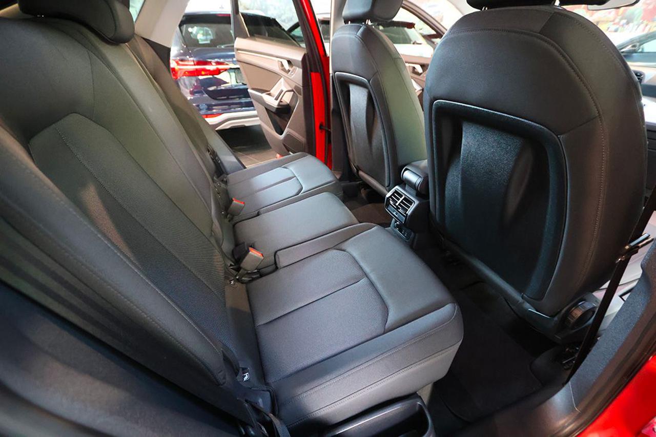 AUDI Q3 35 TDI Sportback S-Tronic Business Plus - 19