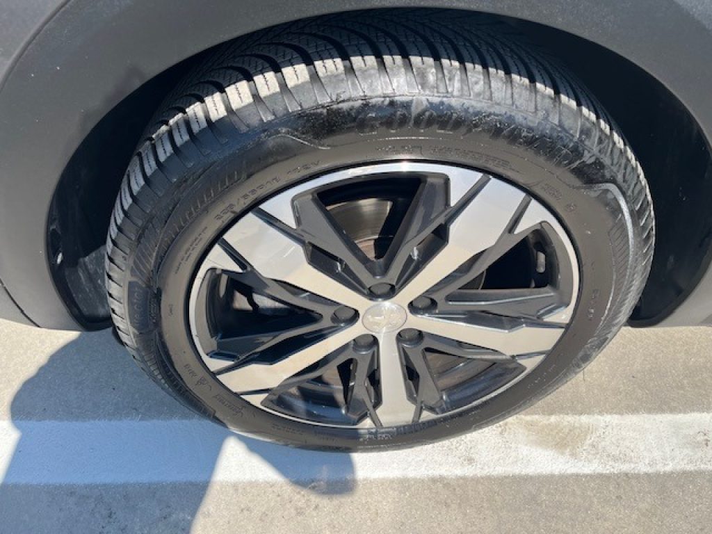 PEUGEOT 3008 BlueHDi 130 S&S EAT8 Allure Pack - 4