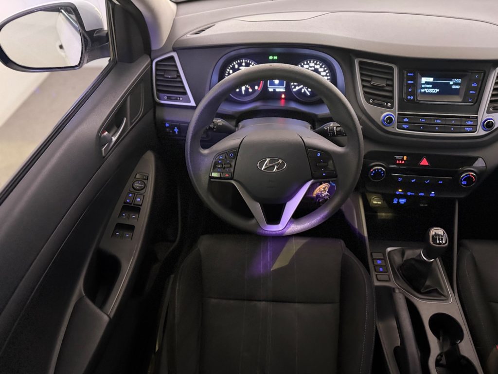 HYUNDAI Tucson 1.6 GDI Comfort - 9