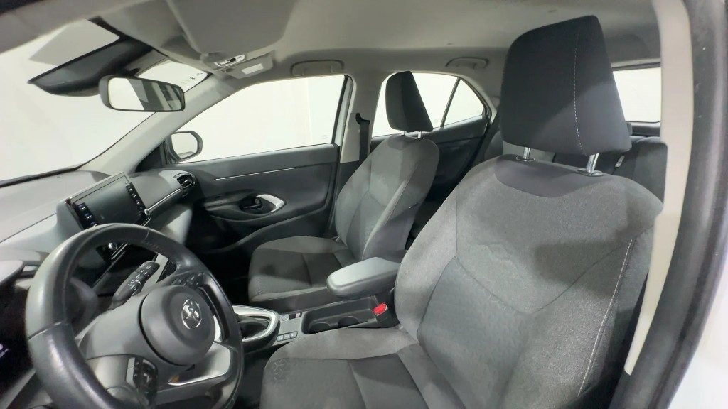 TOYOTA Yaris Cross 1.5 Hybrid E-CVT Lounge Telecamera - 11