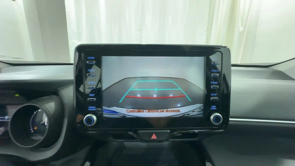 TOYOTA Yaris Cross 1.5 Hybrid E-CVT Lounge Telecamera - 9