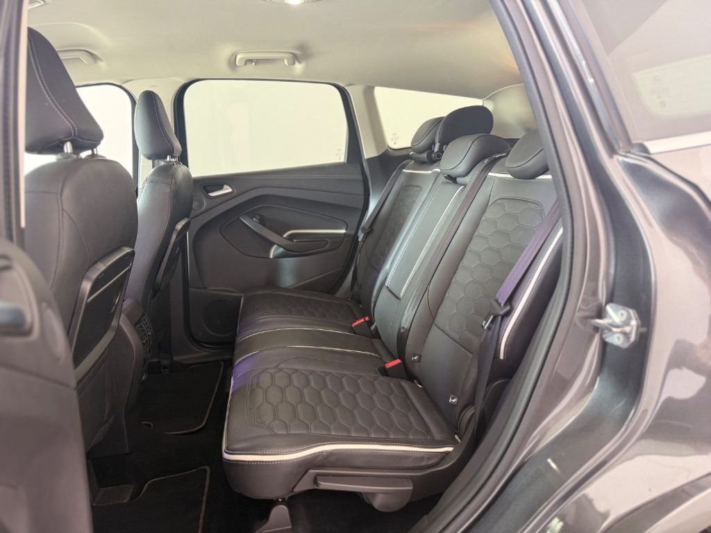FORD Kuga 2.0 TDCI 150 CV S&S 4WD Powershift Vignale - 10