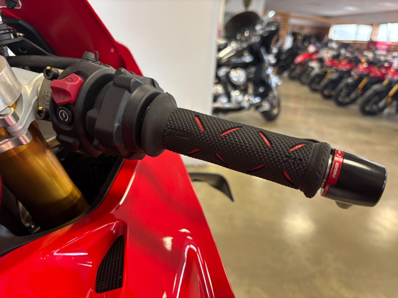 DUCATI Panigale V4 V4S - 14