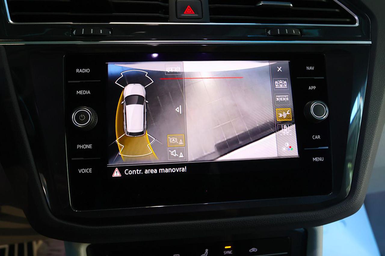 VOLKSWAGEN Tiguan 2.0 TDI 150cv SCR DSG Elegance - 27