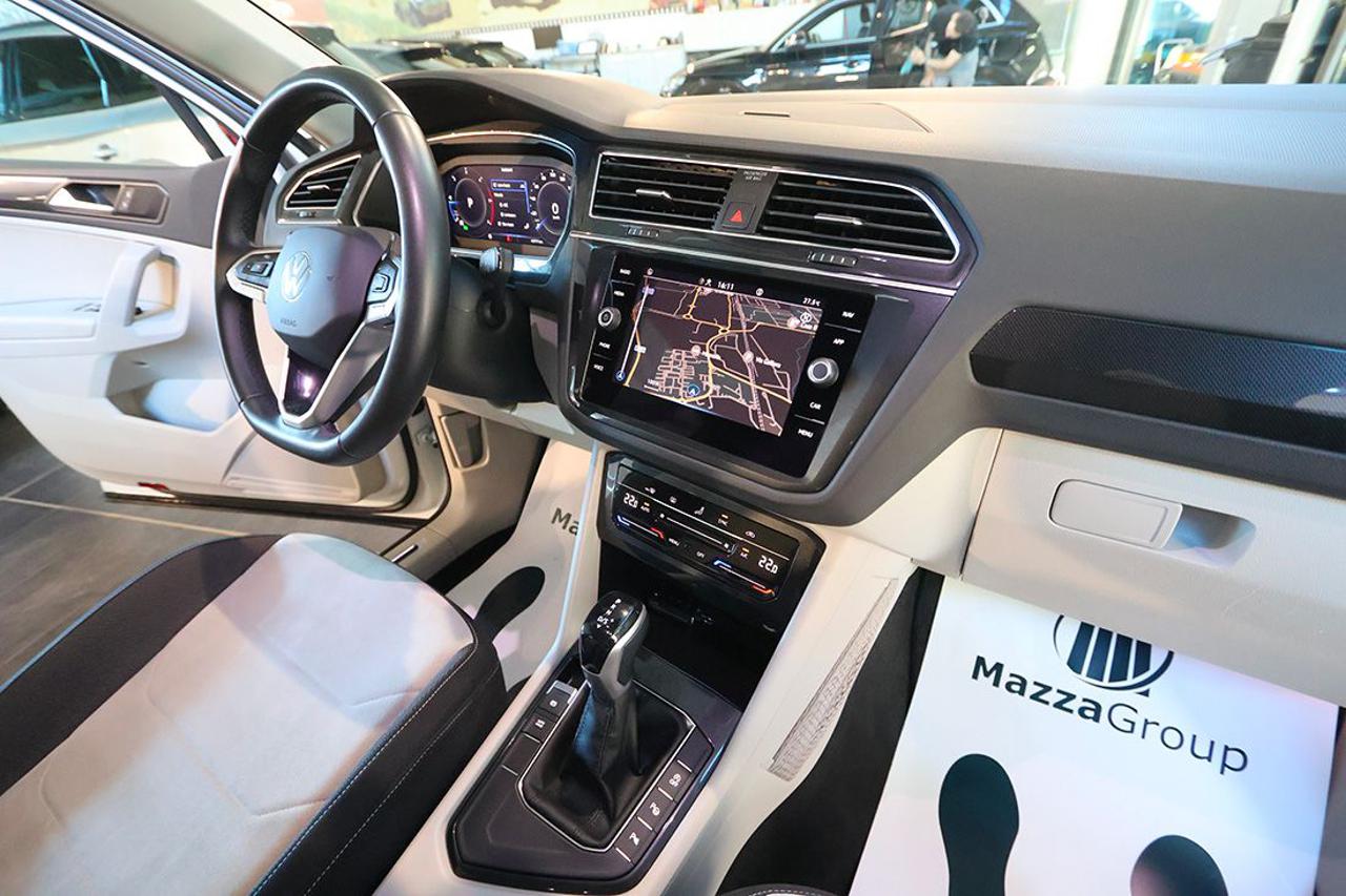 VOLKSWAGEN Tiguan 2.0 TDI 150cv SCR DSG Elegance - 37