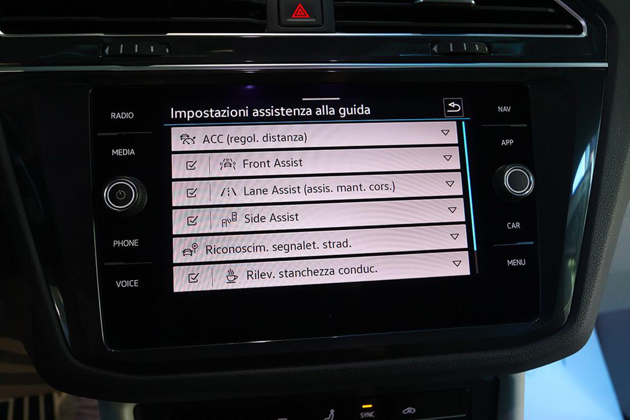 VOLKSWAGEN Tiguan 2.0 TDI 150cv SCR DSG Elegance - 30