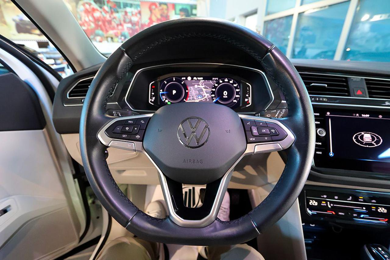 VOLKSWAGEN Tiguan 2.0 TDI 150cv SCR DSG Elegance - 21