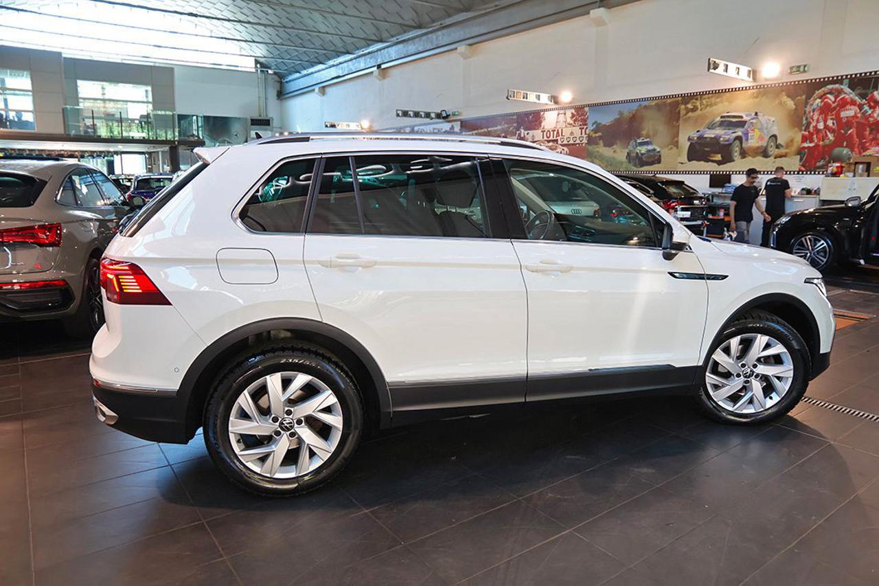 VOLKSWAGEN Tiguan 2.0 TDI 150cv SCR DSG Elegance - 10