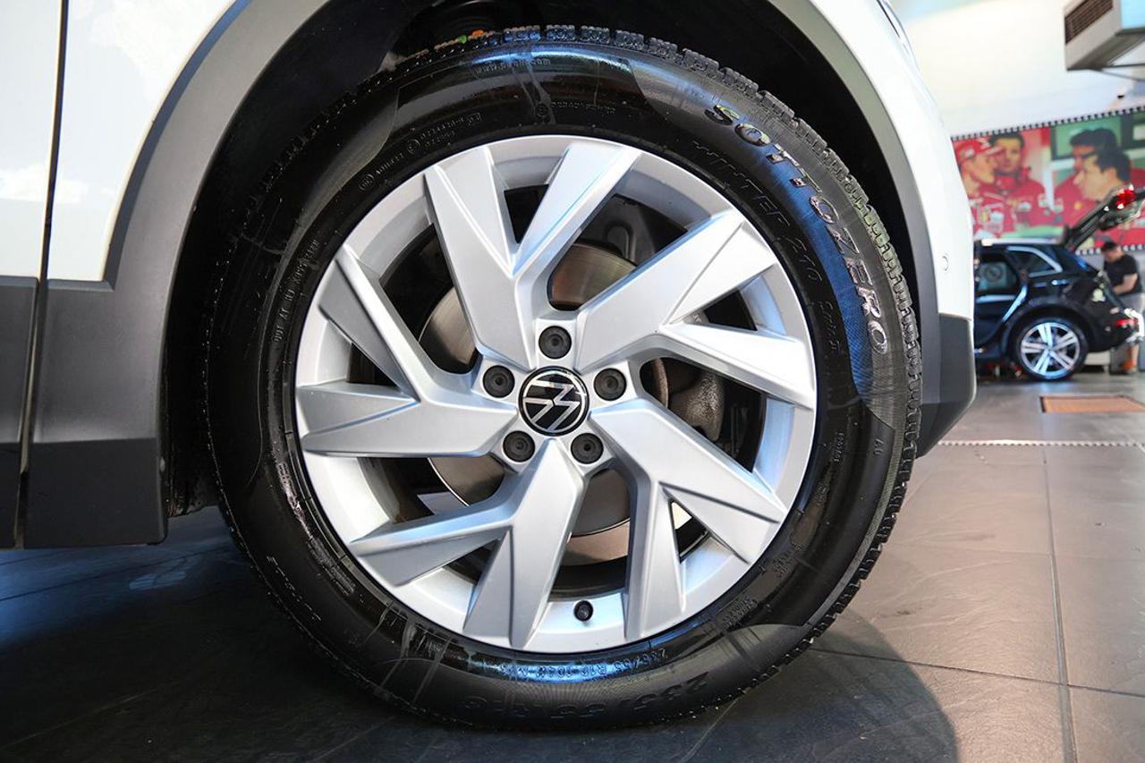 VOLKSWAGEN Tiguan 2.0 TDI 150cv SCR DSG Elegance - 6