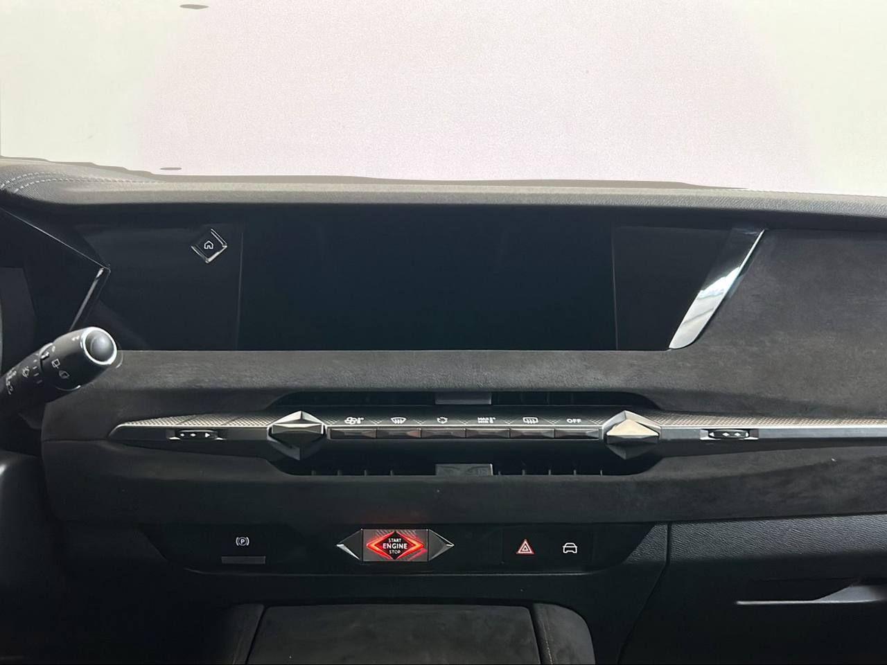 DS AUTOMOBILES DS 4 E-Tense 225 Performance Line+ - 23