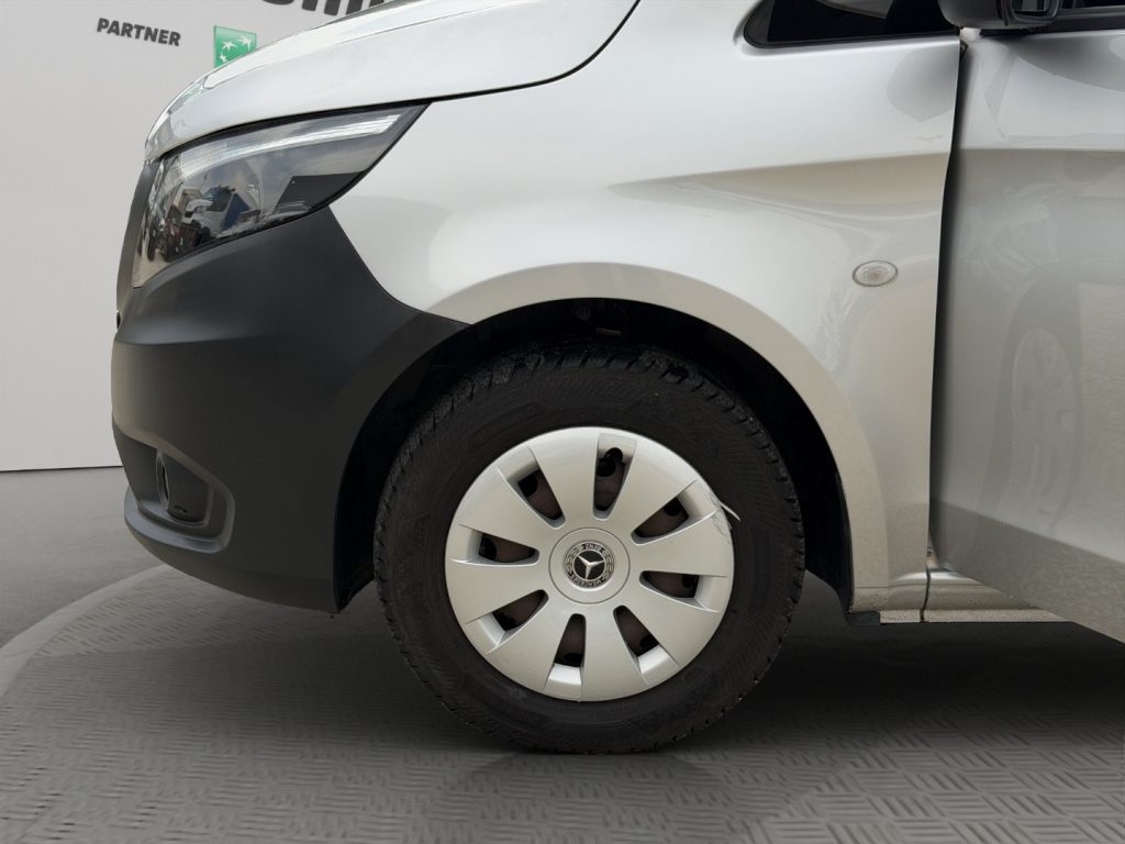 MERCEDES-BENZ Vito 144CDI LONG 3 POSTI - 19