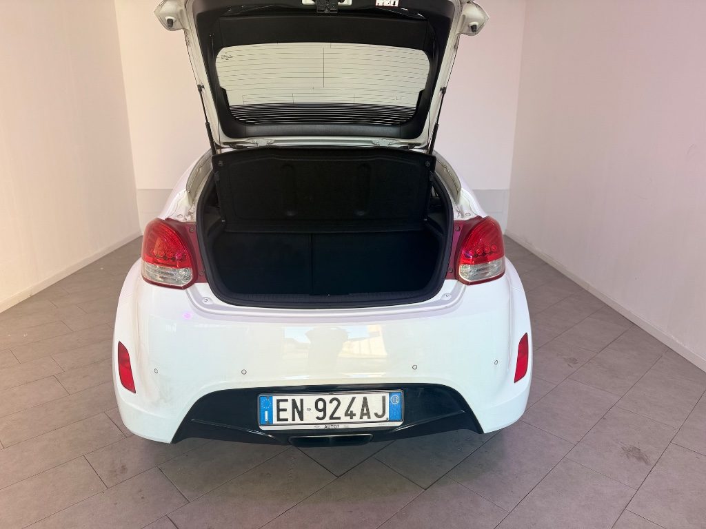 HYUNDAI Veloster 1.6 GDI Comfort - 11