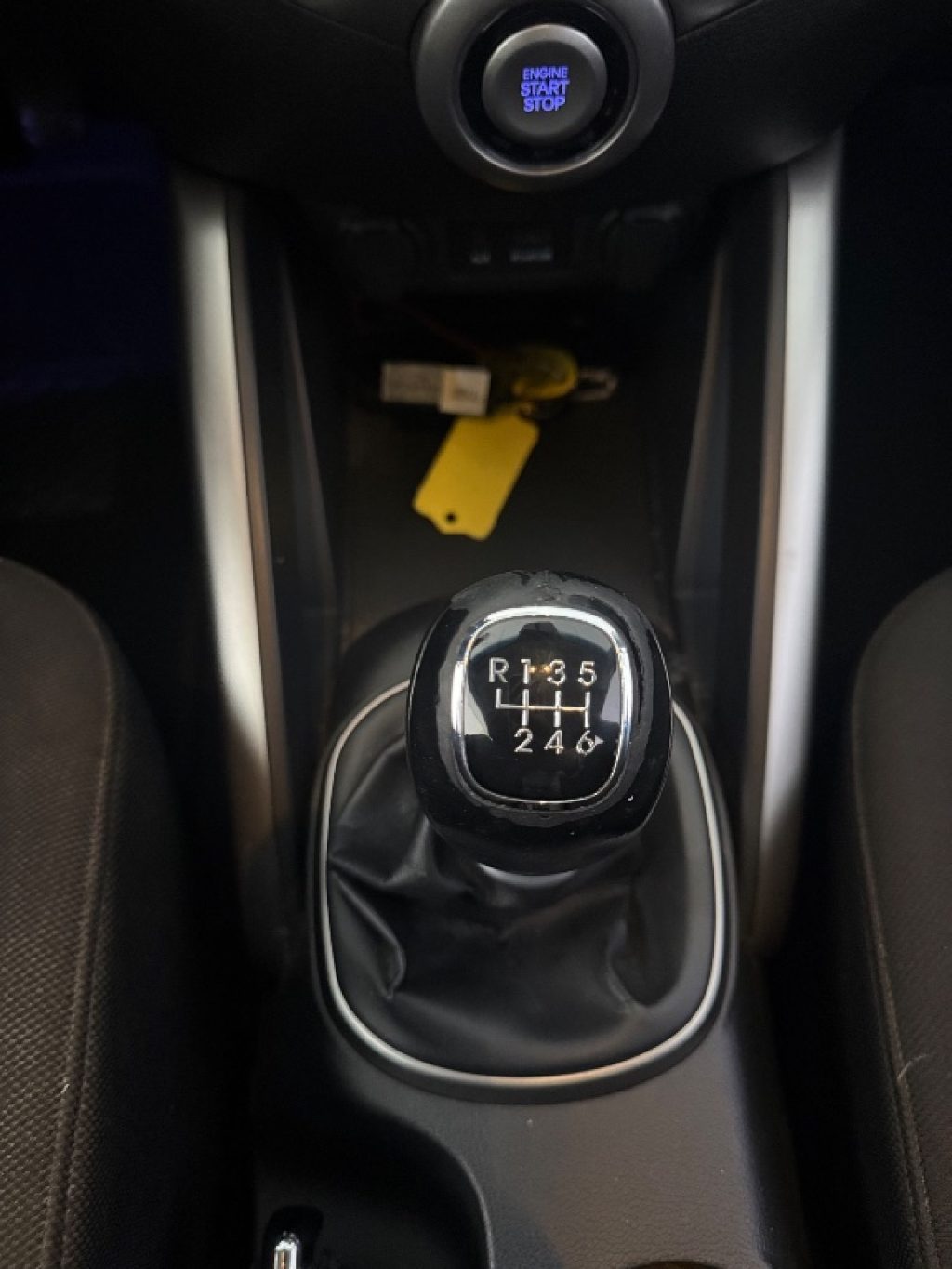 HYUNDAI Veloster 1.6 GDI Comfort - 15