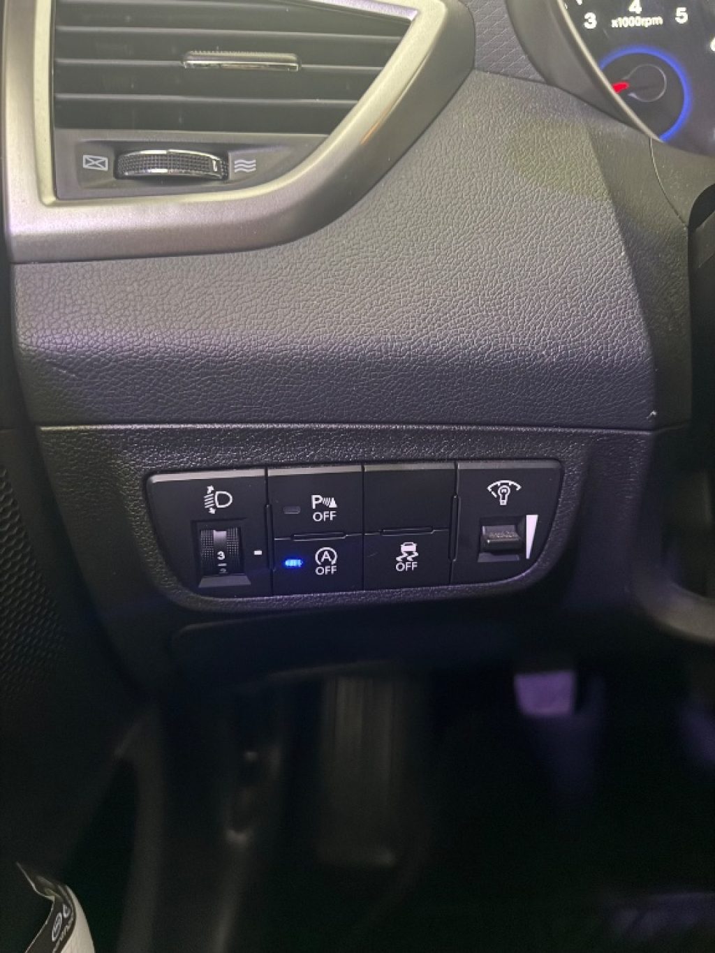 HYUNDAI Veloster 1.6 GDI Comfort - 18
