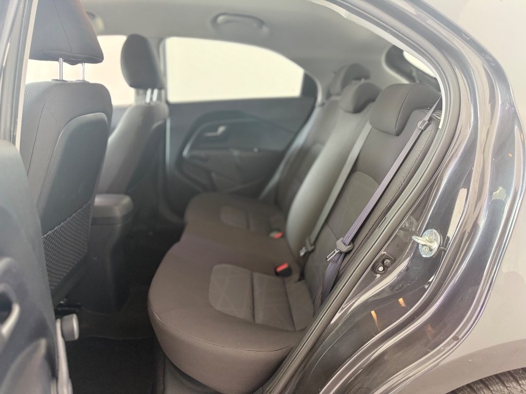 KIA Rio 1.2 CVVT 5p. Cool - 6