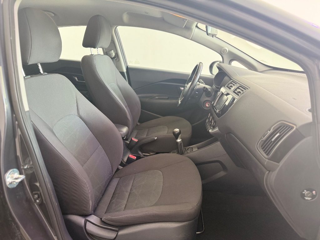 KIA Rio 1.2 CVVT 5p. Cool - 8