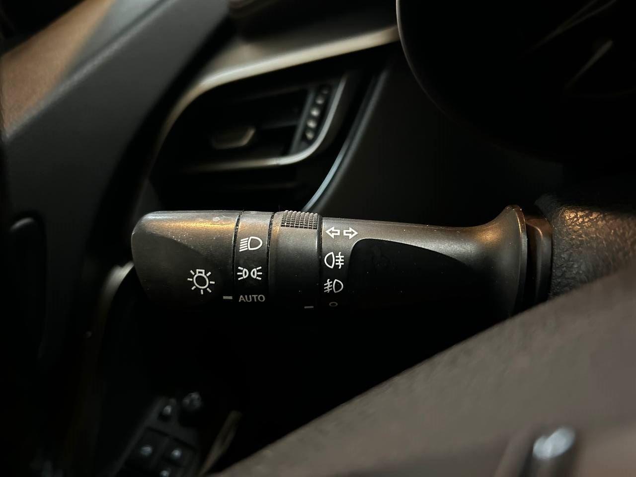 TOYOTA C-HR 1.8 Hybrid E-CVT Lounge - 16