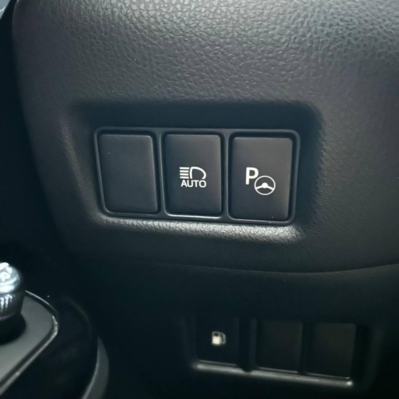 TOYOTA C-HR 1.8 Hybrid E-CVT Lounge - 25