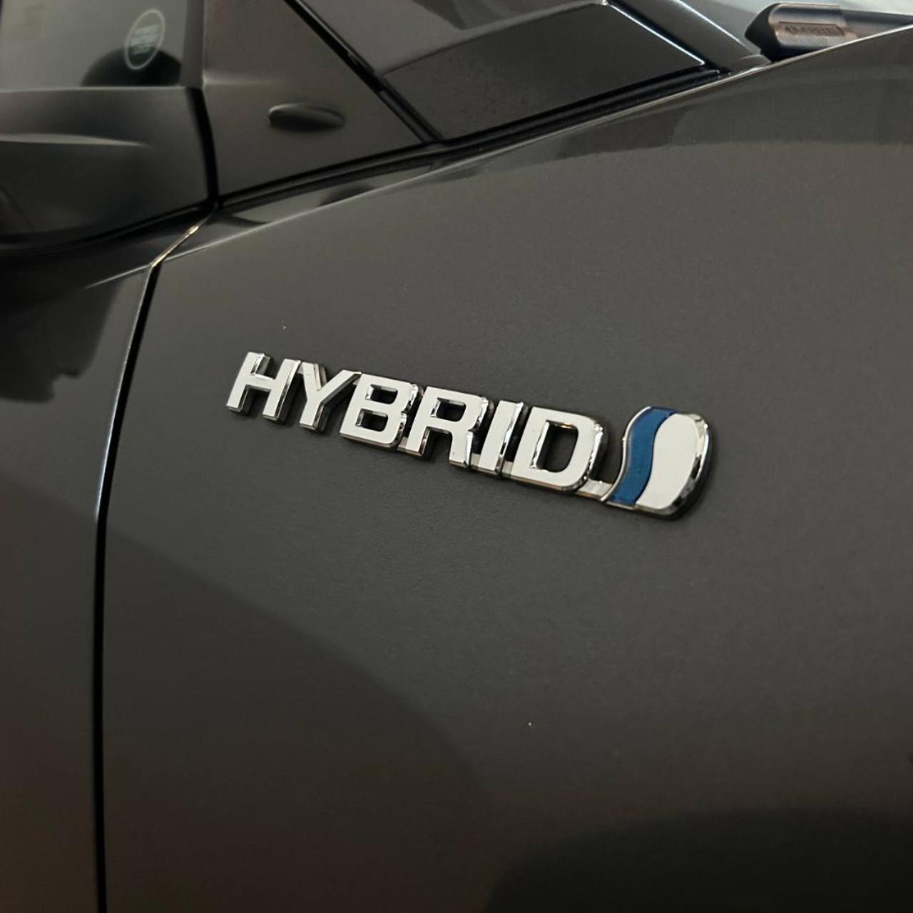 TOYOTA C-HR 1.8 Hybrid E-CVT Lounge - 32