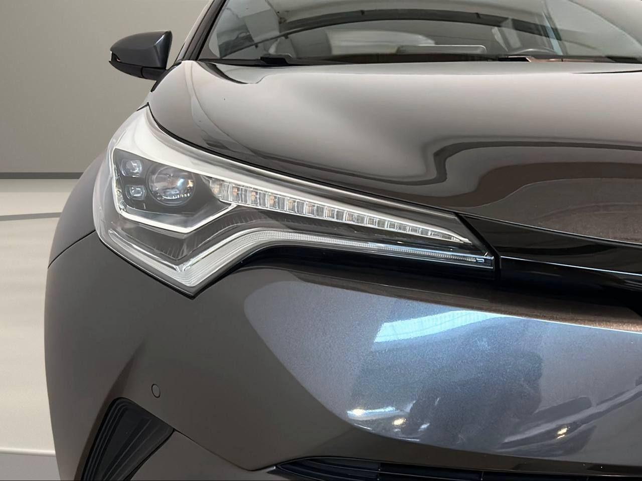TOYOTA C-HR 1.8 Hybrid E-CVT Lounge - 28