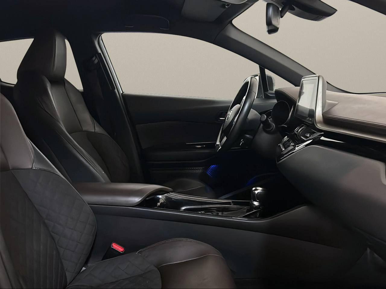 TOYOTA C-HR 1.8 Hybrid E-CVT Lounge - 11