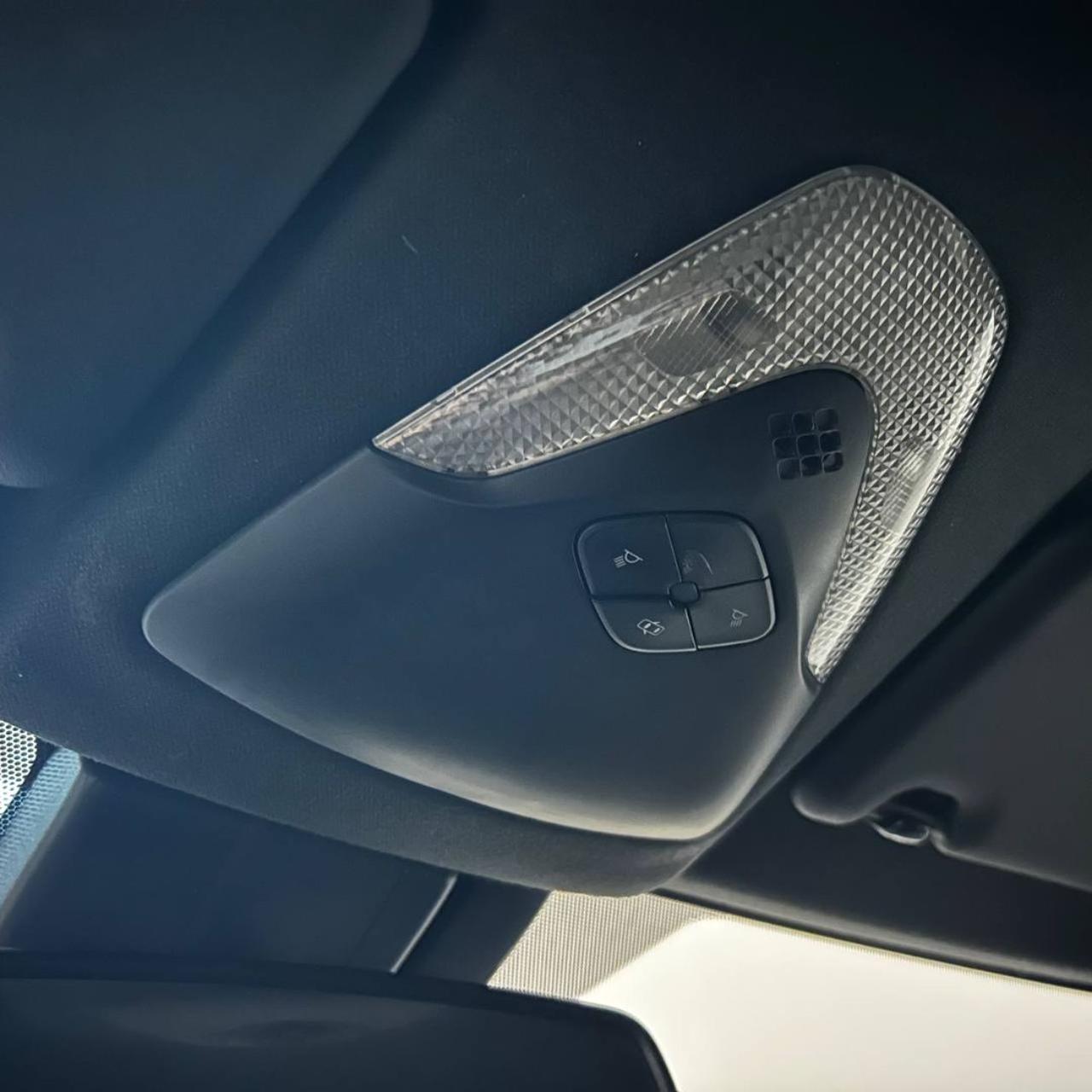 TOYOTA C-HR 1.8 Hybrid E-CVT Lounge - 23