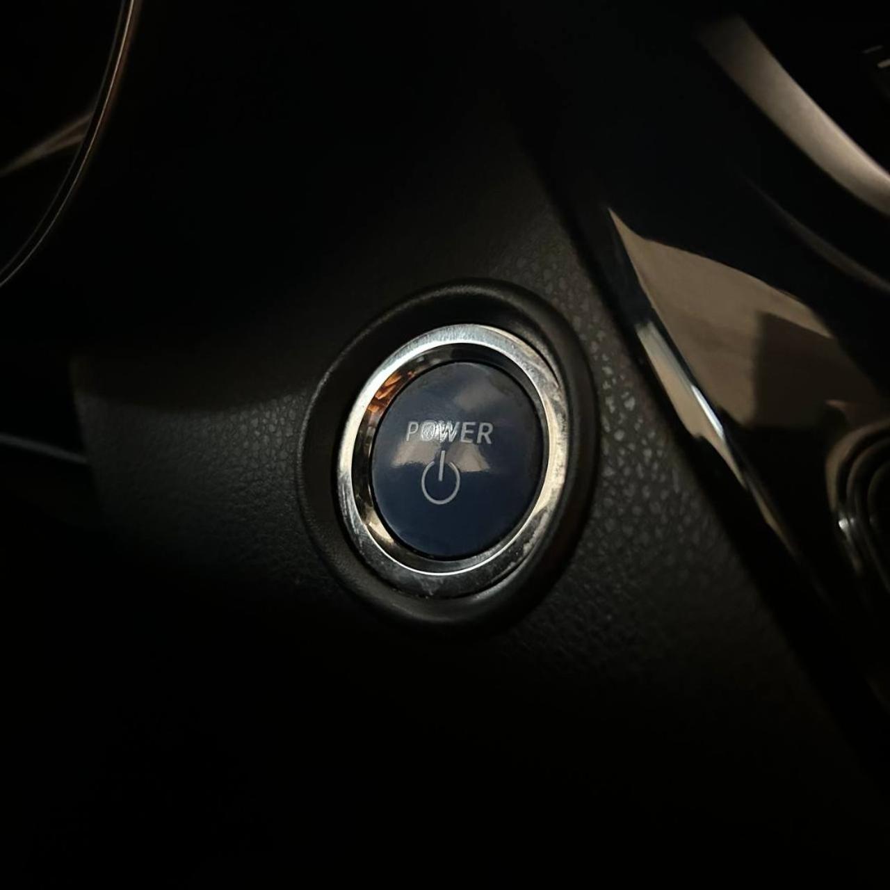 TOYOTA C-HR 1.8 Hybrid E-CVT Lounge - 24