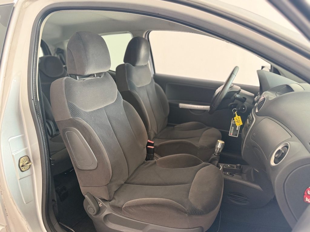CITROEN C2 1.1 Exclusive - 6