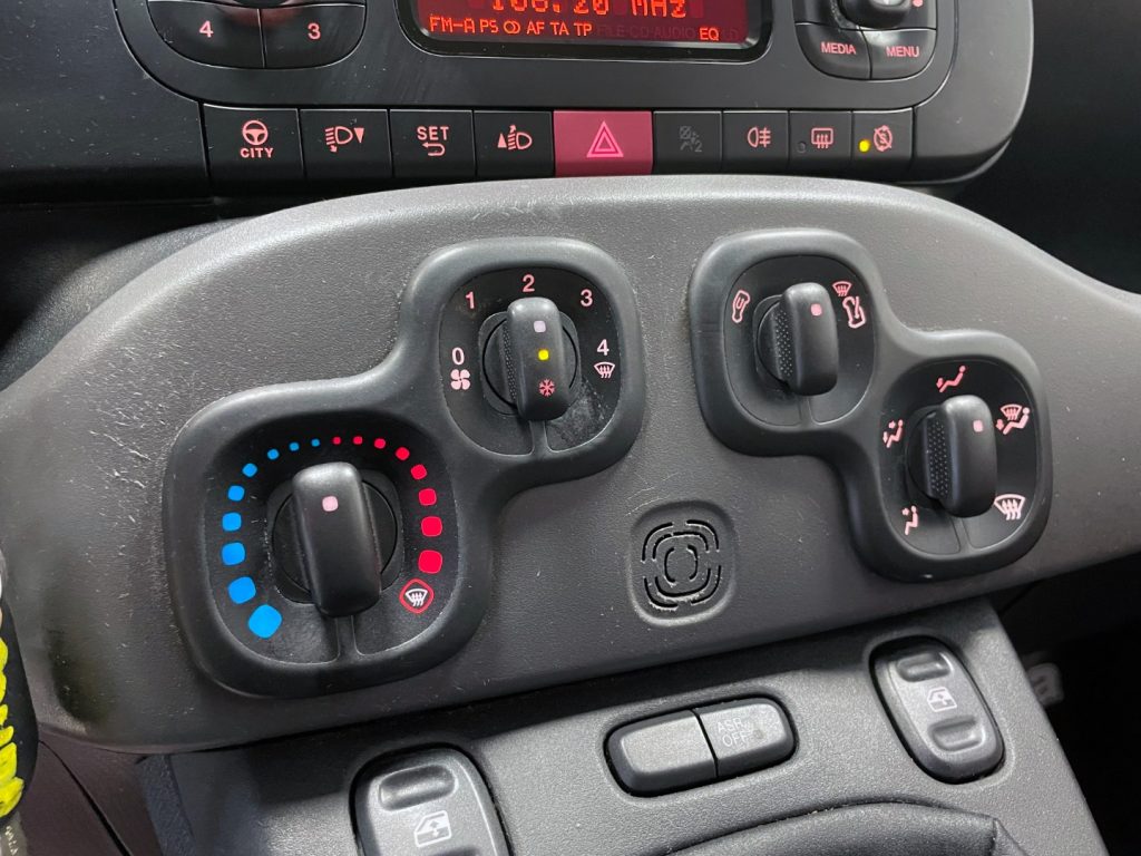 FIAT Panda 1.3 MJT 16V LOUNGE - 23