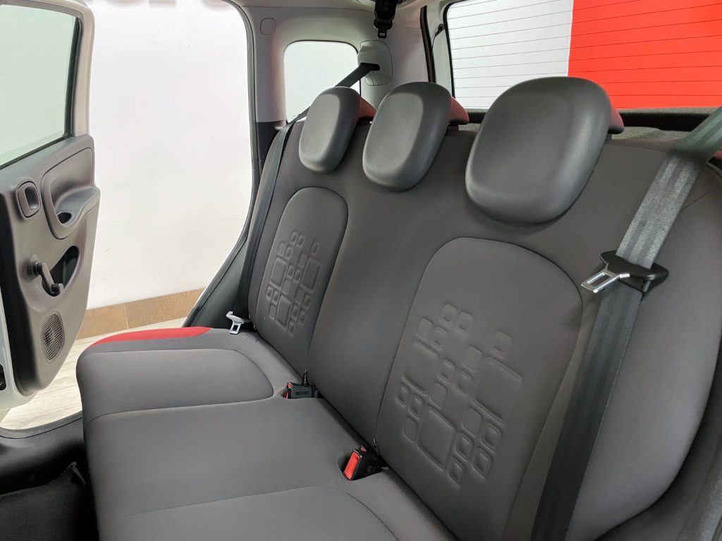 FIAT Panda 1.3 MJT 16V LOUNGE - 26