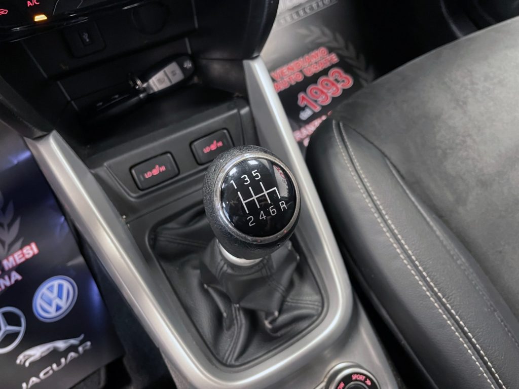 SUZUKI Vitara 1.6 DDIS 4WD ALLGRIP V-COOL - 26