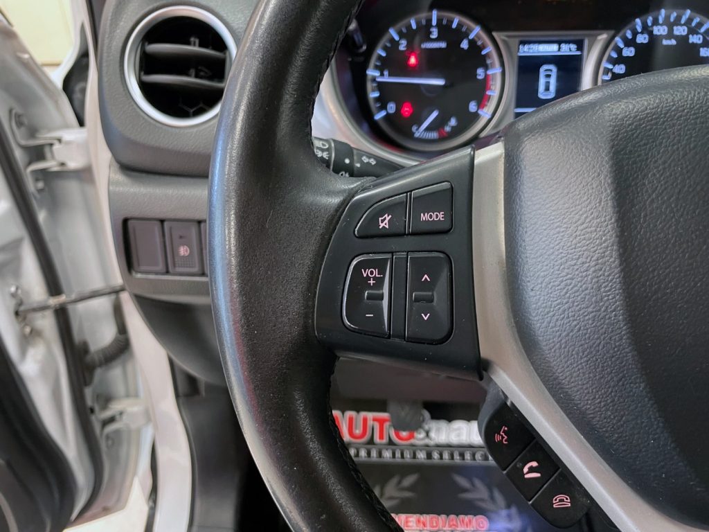 SUZUKI Vitara 1.6 DDIS 4WD ALLGRIP V-COOL - 40