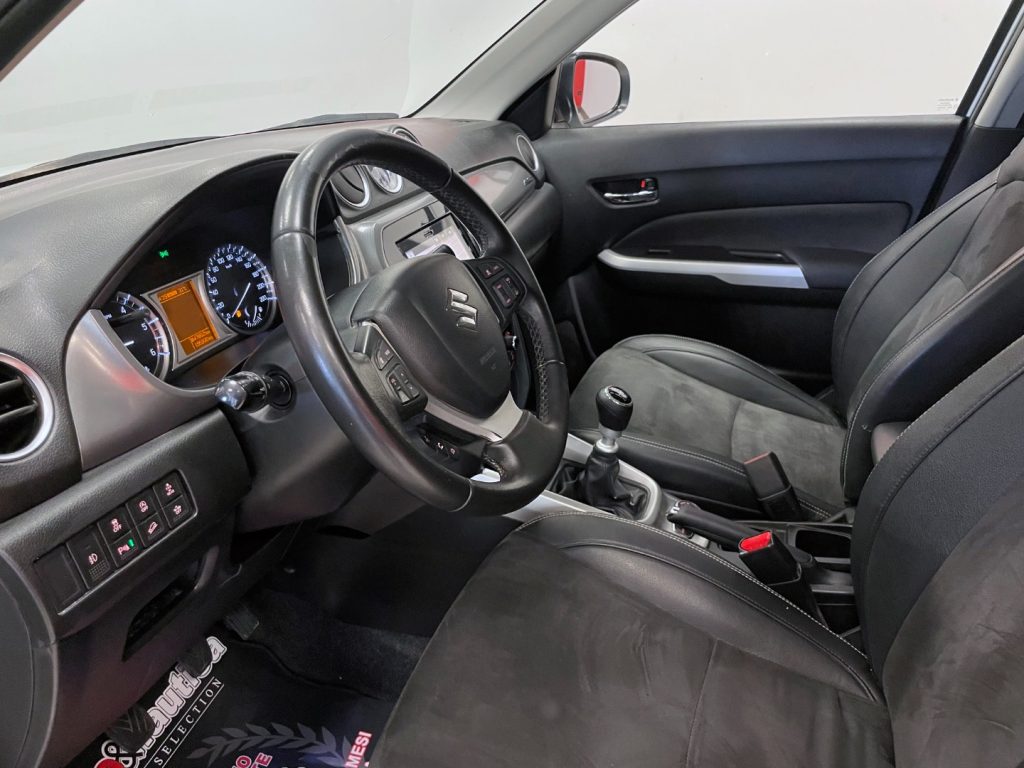 SUZUKI Vitara 1.6 DDIS 4WD ALLGRIP V-COOL - 42