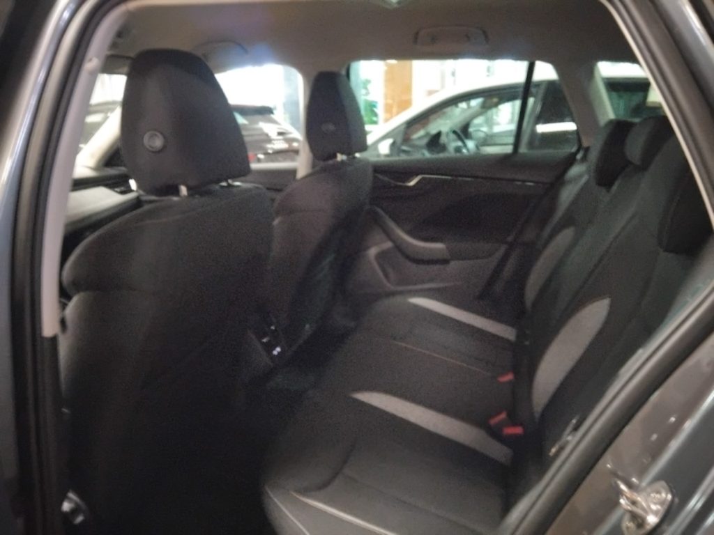 SKODA Kamiq 1.0 TSI 115 CV DSG Selection Style VIDEO 17 - 8