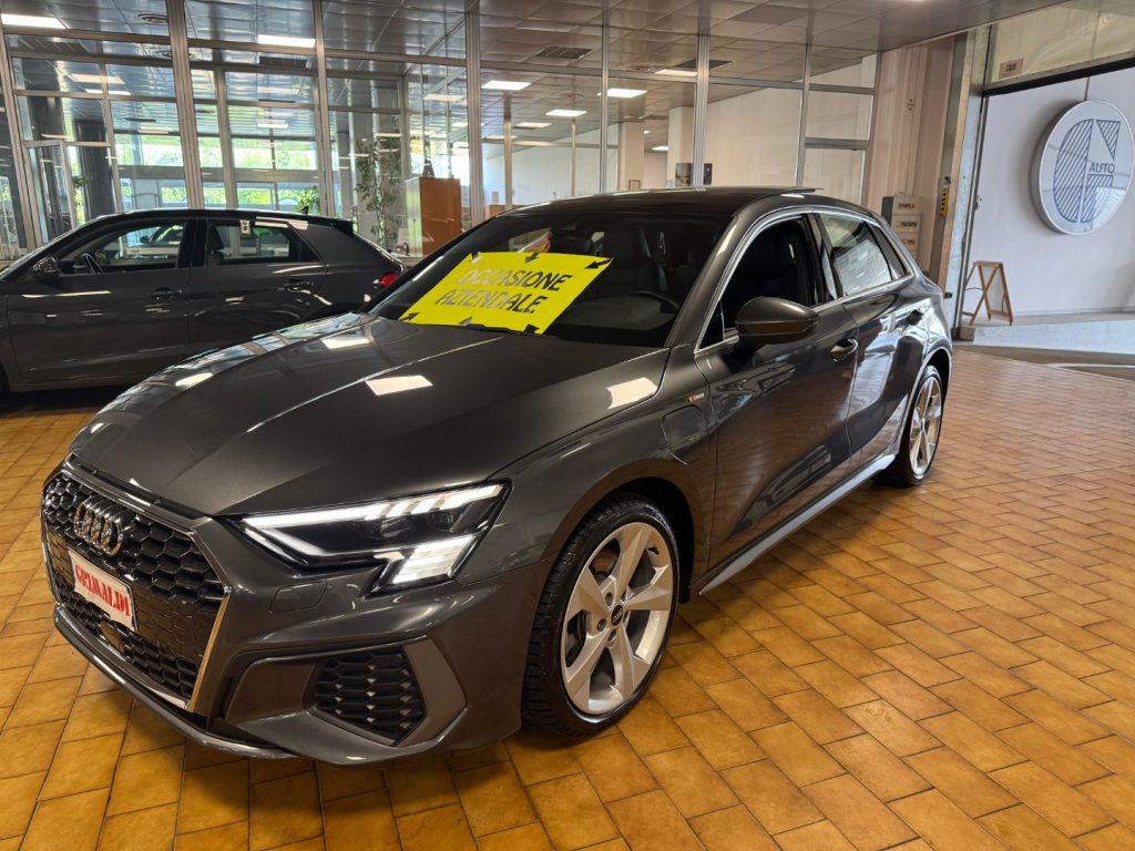 AUDI A3 SPB 40 E TFSI S tr. S line ed. PLUG IN FULL MATRIX - 3