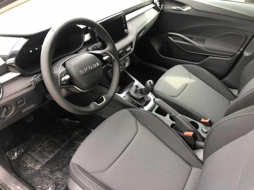 SKODA Fabia 1.0 MPI 80 CV Your Way - 11