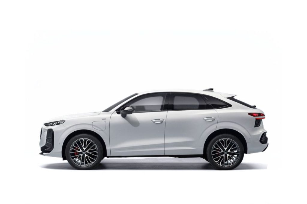 AUDI Q3 Sportback 1.5 E-hybrid S Line Edition 272cv Stroni - 2