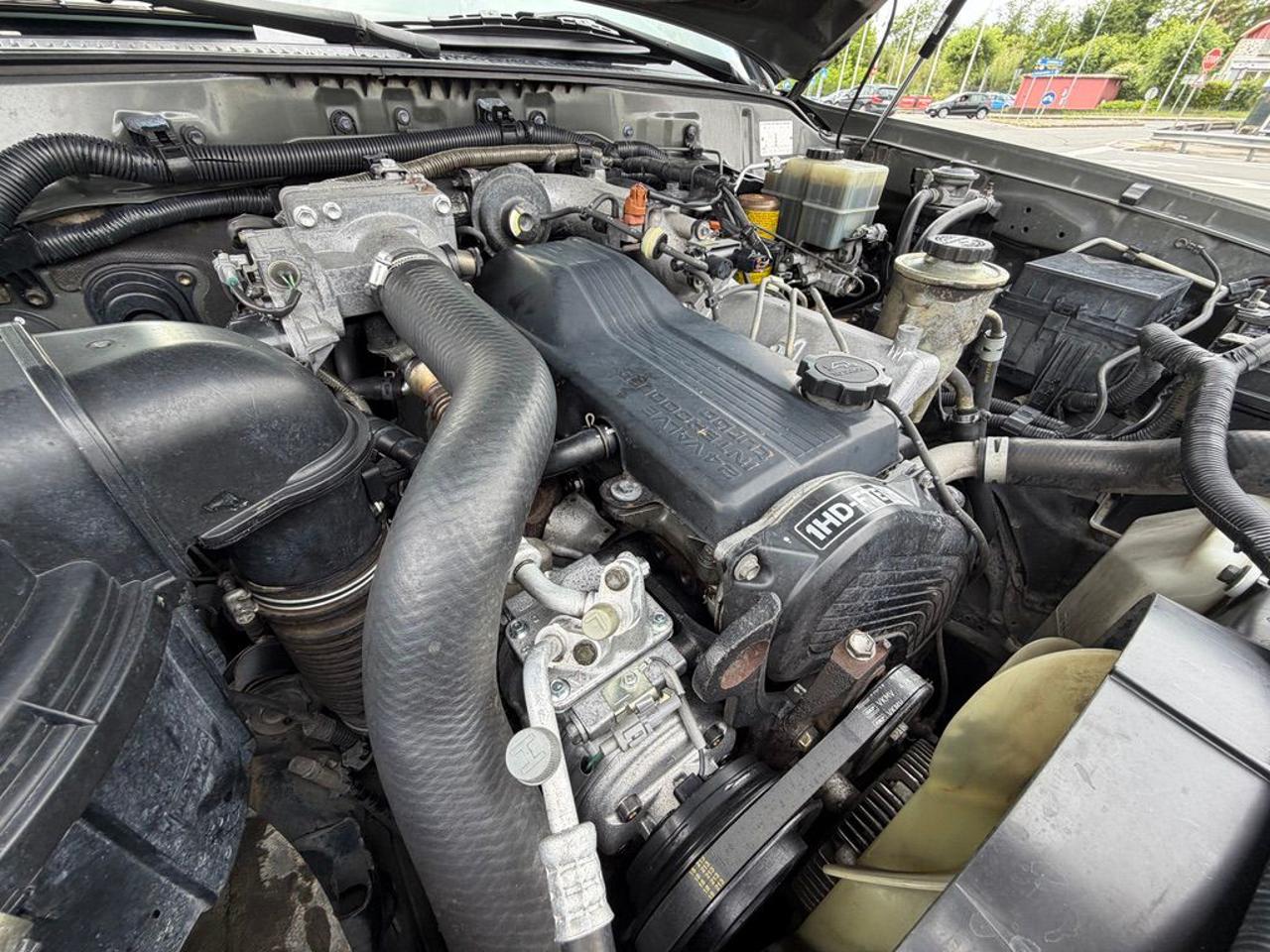 TOYOTA Land Cruiser 4.2 TD 24V 100 - 24