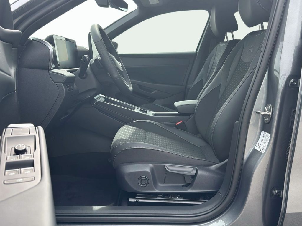 VOLKSWAGEN T-Roc 1.5 etsi r-line 150cv dsg - 8