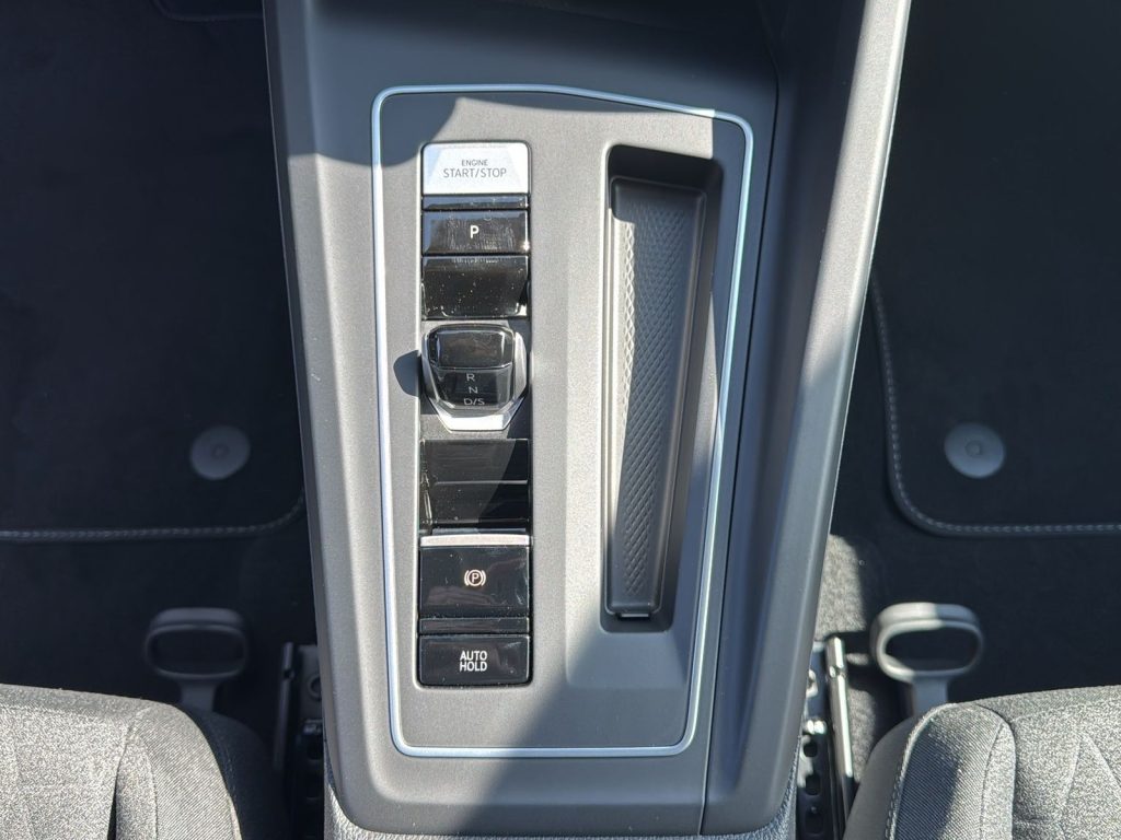 VOLKSWAGEN Golf Nuova Golf Edition Plus 1.5 TSI eHybrid 150 kW (20 - 17