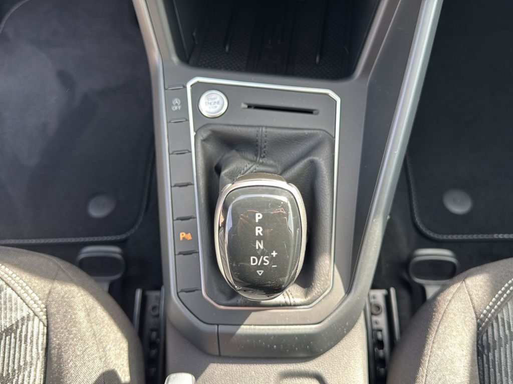 VOLKSWAGEN Taigo R-Line Plus 1.0 TSI 85 kW (115 CV) DSG - 18