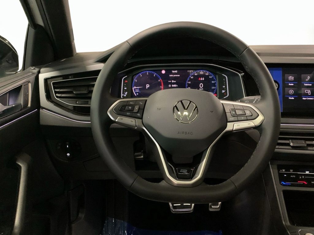 VOLKSWAGEN Taigo R-Line Plus 1.0 TSI 85 kW (115 CV) DSG - 9
