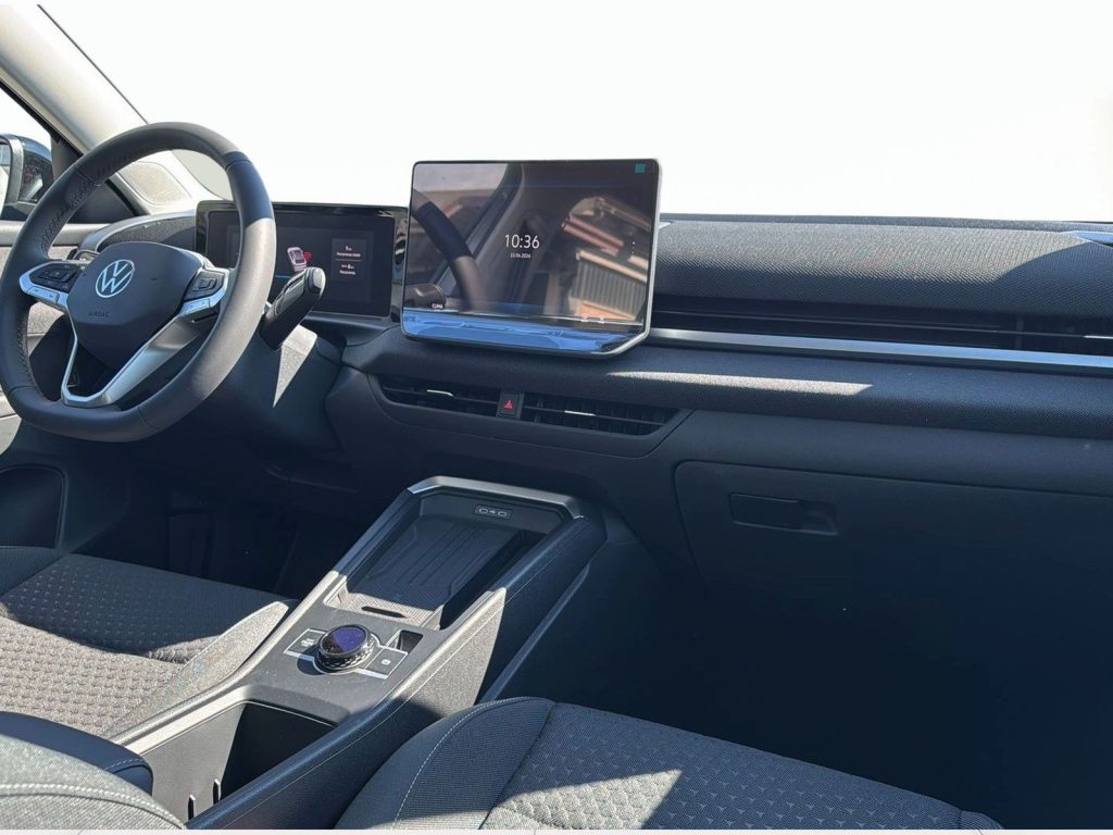 VOLKSWAGEN T-Roc 1.5 etsi life 150cv dsg - 21