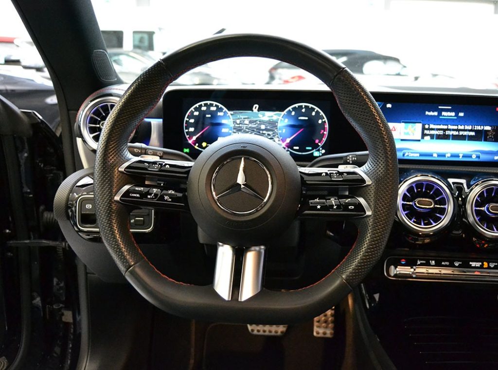 MERCEDES-BENZ CLA 180 Automatic Shooting Brake AMG Line Premium Plus** - 14