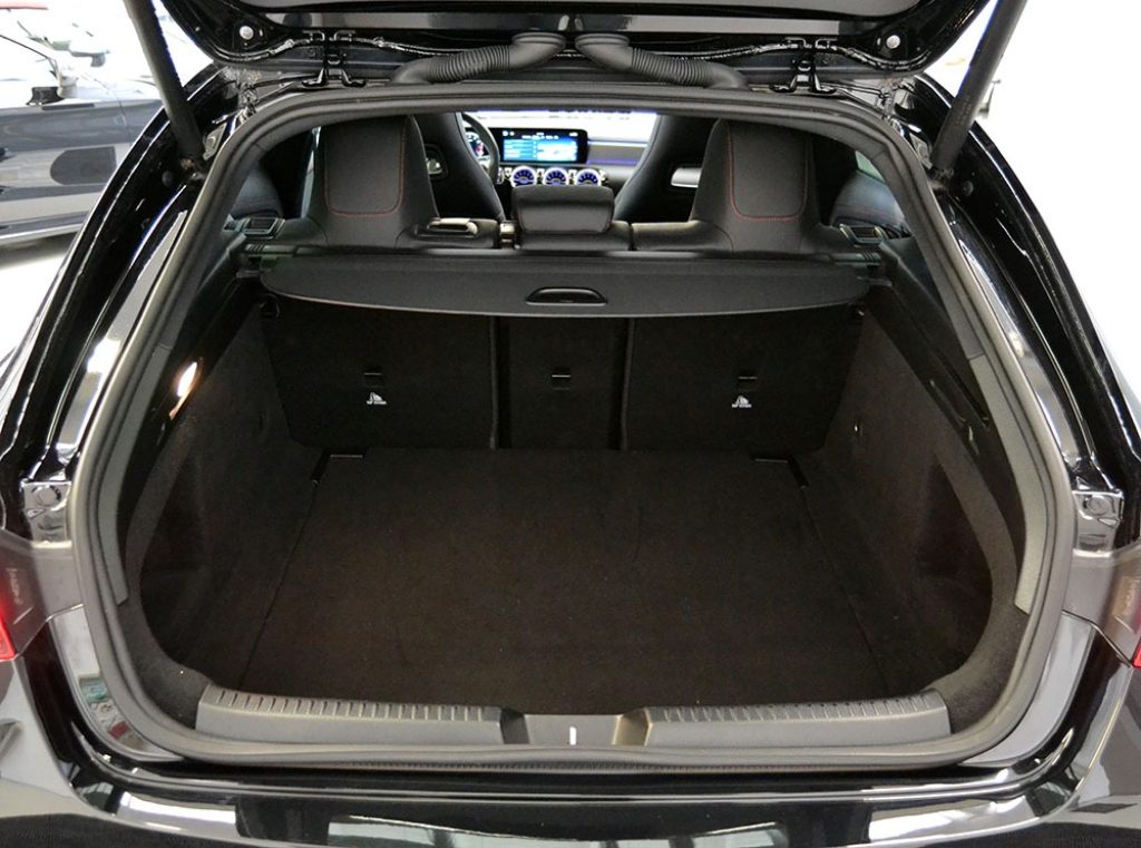 MERCEDES-BENZ CLA 180 Automatic Shooting Brake AMG Line Premium Plus** - 17