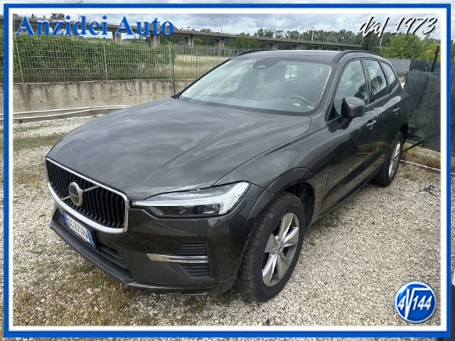 VOLVO XC60 Grigio metallizzato