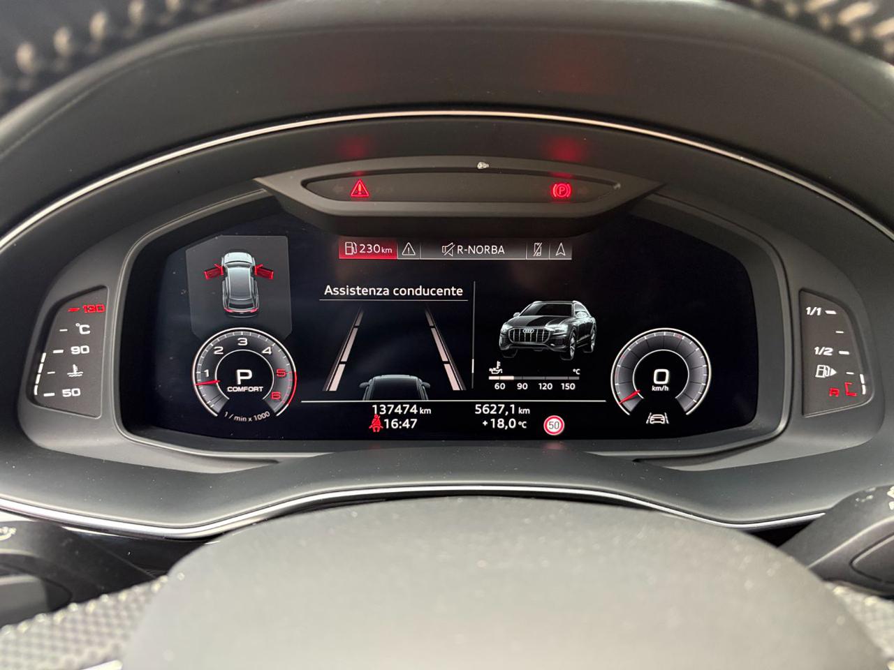 AUDI Q8 50 TDI 286 CV quattro tiptronic S line TETTO. - 32